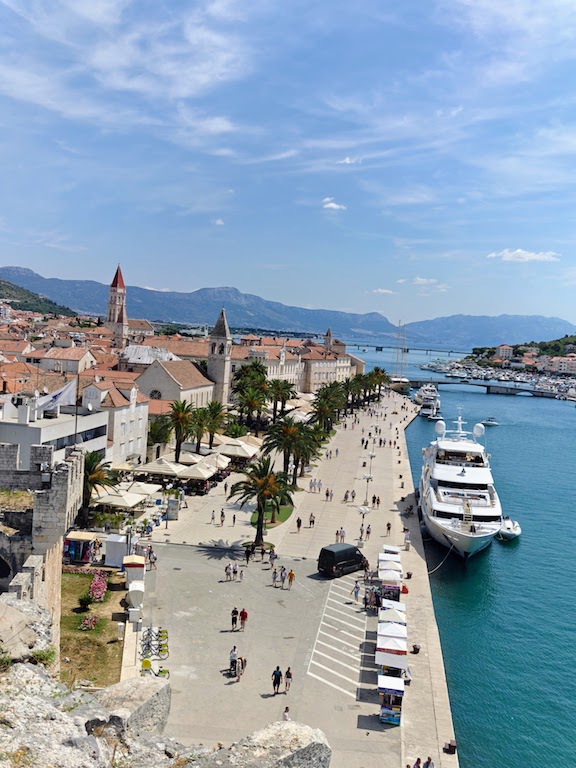 Vista de Trogir do alto do Castelo, Croácia