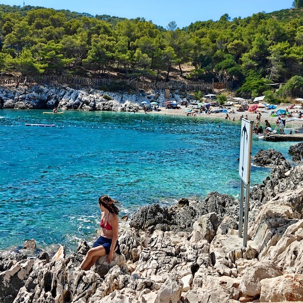 Praia Milna Menor, ao lado da Praia Milna, Croácia